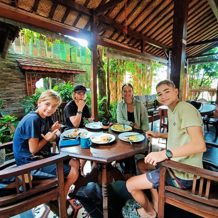 Homestay Bedhot *