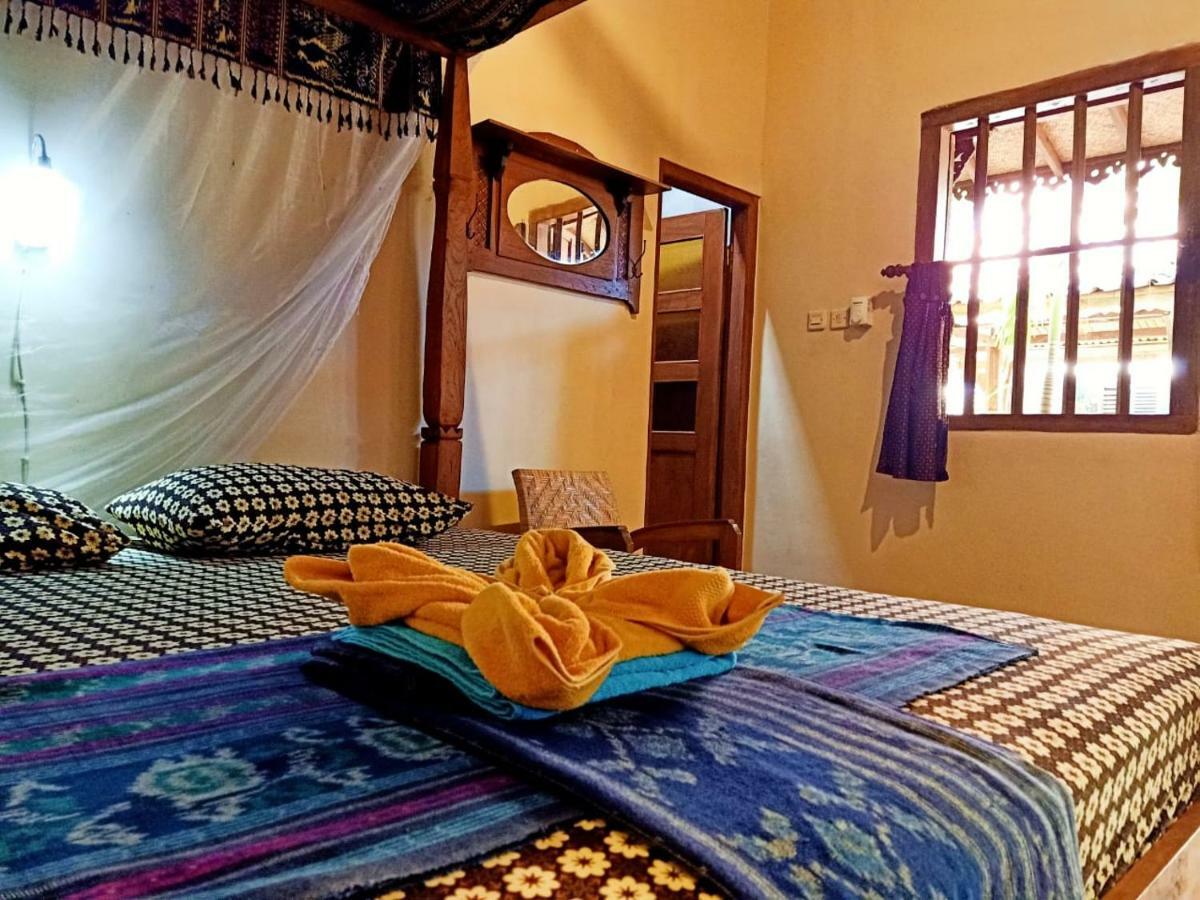 Bedhot Homestay *